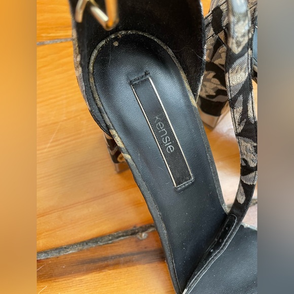Kensie floral gold heels - Picture 7 of 7